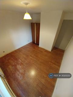 2 bedroom flat to rent, Merrydale Square, Northampton, NN3