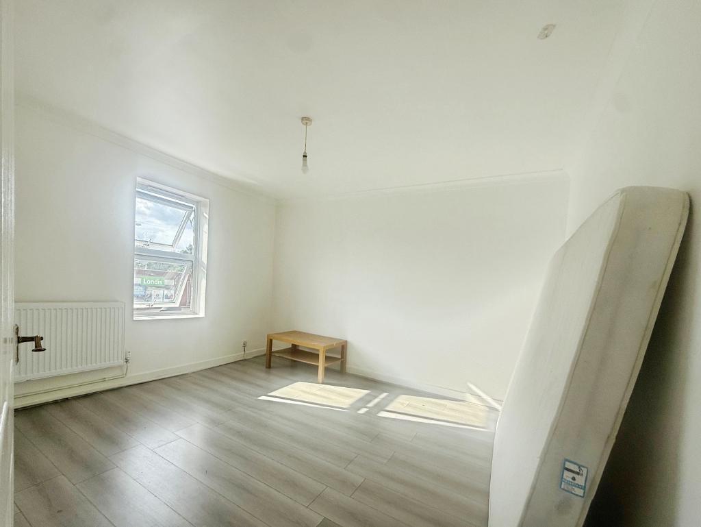 House in Thurrock, Essex - View 2