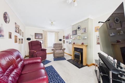 3 bedroom end of terrace house for sale, Croyde Close, Farnborough, Hampshire, GU14