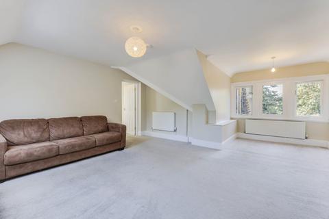 2 bedroom flat for sale, Flat 2 The Hollies, Weetwood Lane, Leeds, West Yorkshire, LS16
