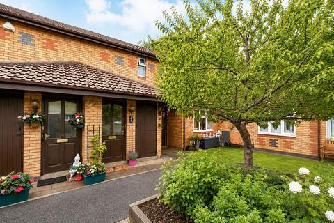2 bedroom apartment for sale, Charleston Square, Urmston, Manchester, M41