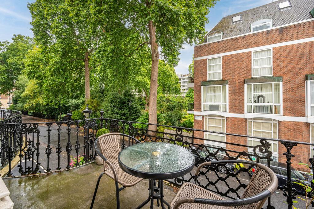 Apartment in London - View 4
