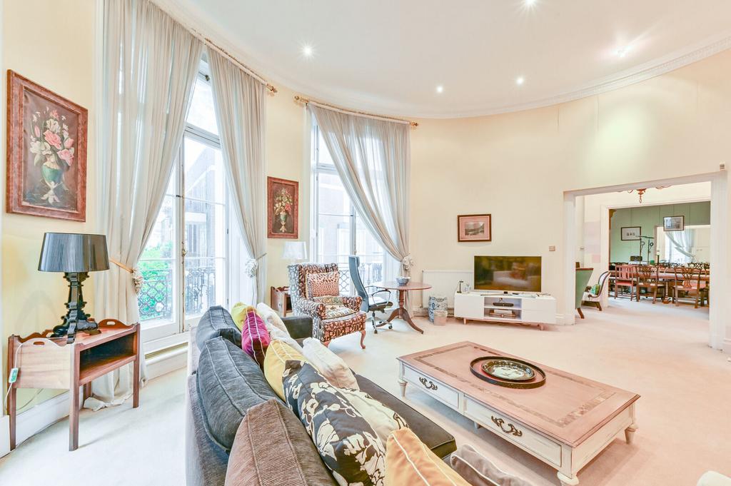 Apartment in London - View 3