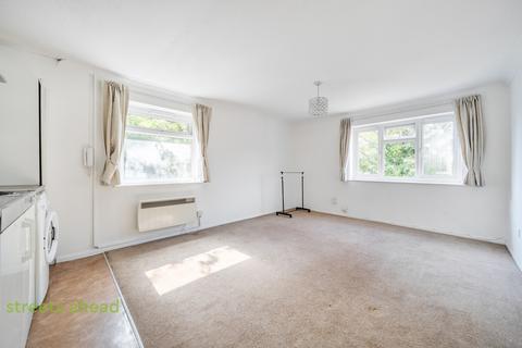 Studio for sale, Reddown Road, Coulsdon, CR5