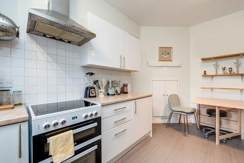 1 bedroom flat for sale, Grove End Road, London NW8