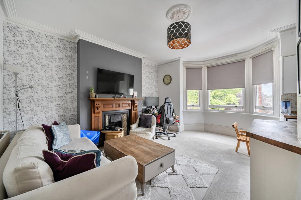 Apartment in Reading - View 2