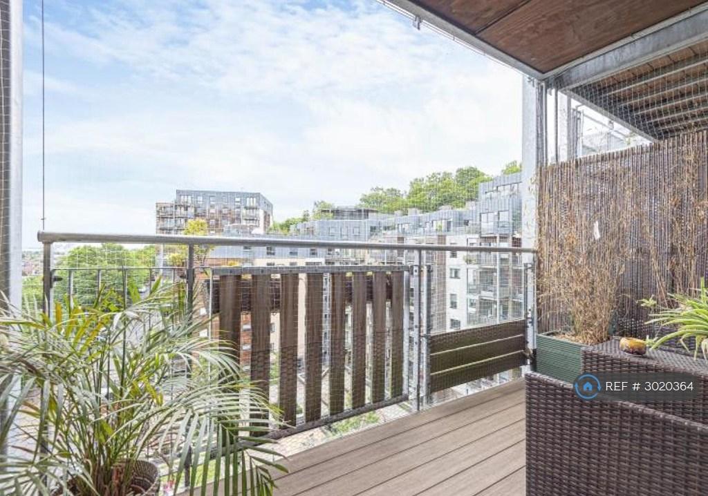 Apartment in London - View 3