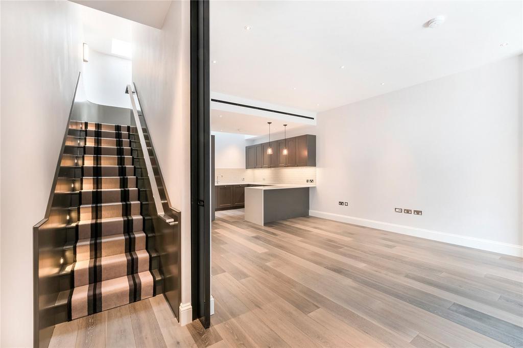 House in London - More
