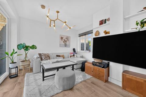 3 bedroom terraced house for sale, Manchester Road, London, E14