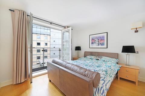 2 bedroom flat for sale, Benbow House, 24 New Globe Walk, London, SE1