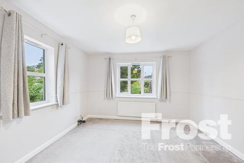 1 bedroom end of terrace house to rent, Pages Lane, Uxbridge, UB8