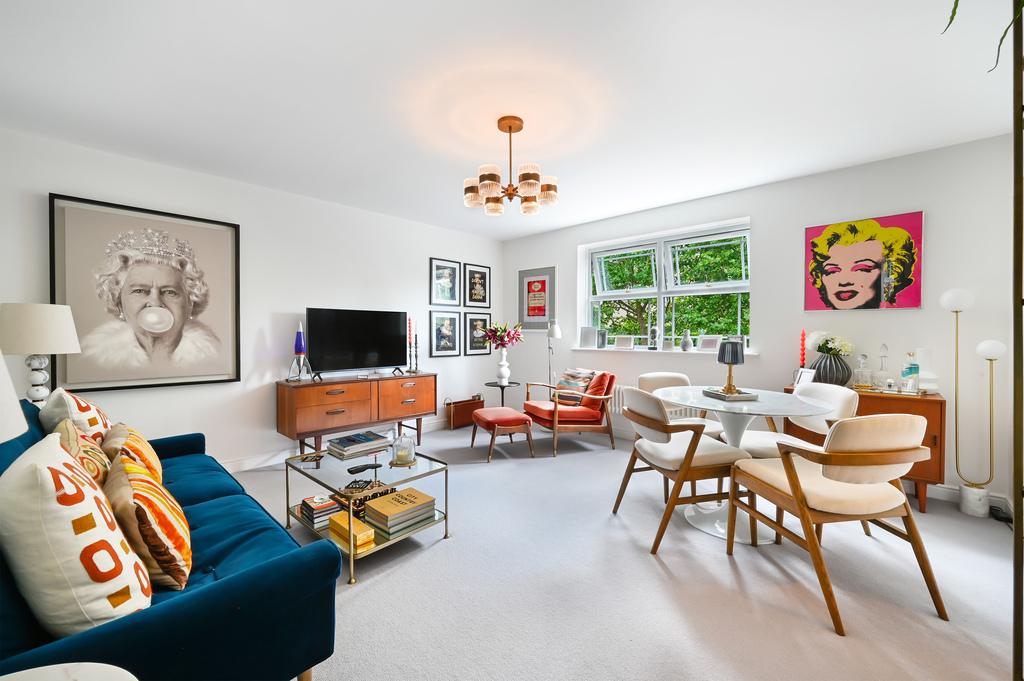 Apartment in London - View 3