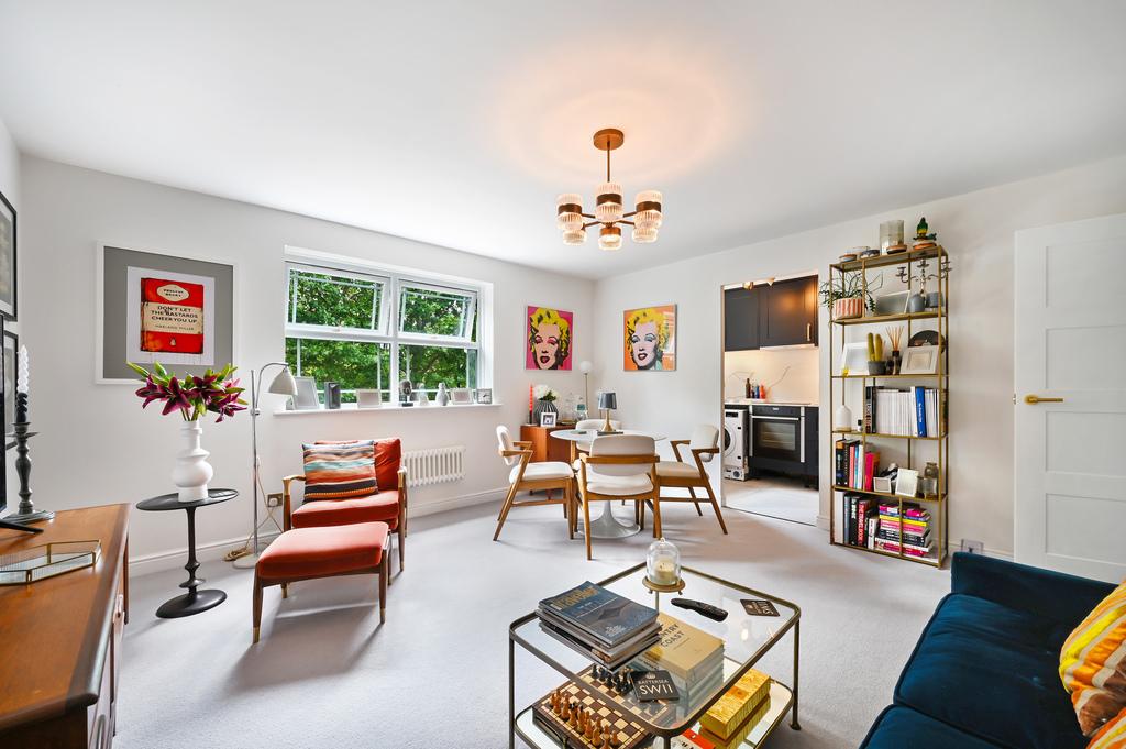 Apartment in London - View 4