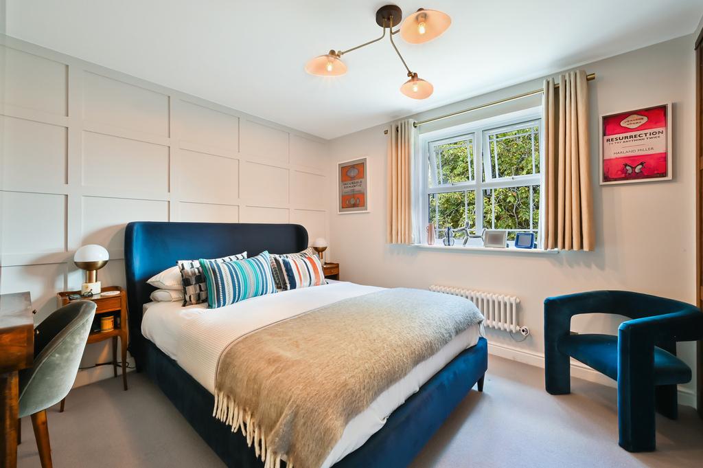 Apartment in London - View 5