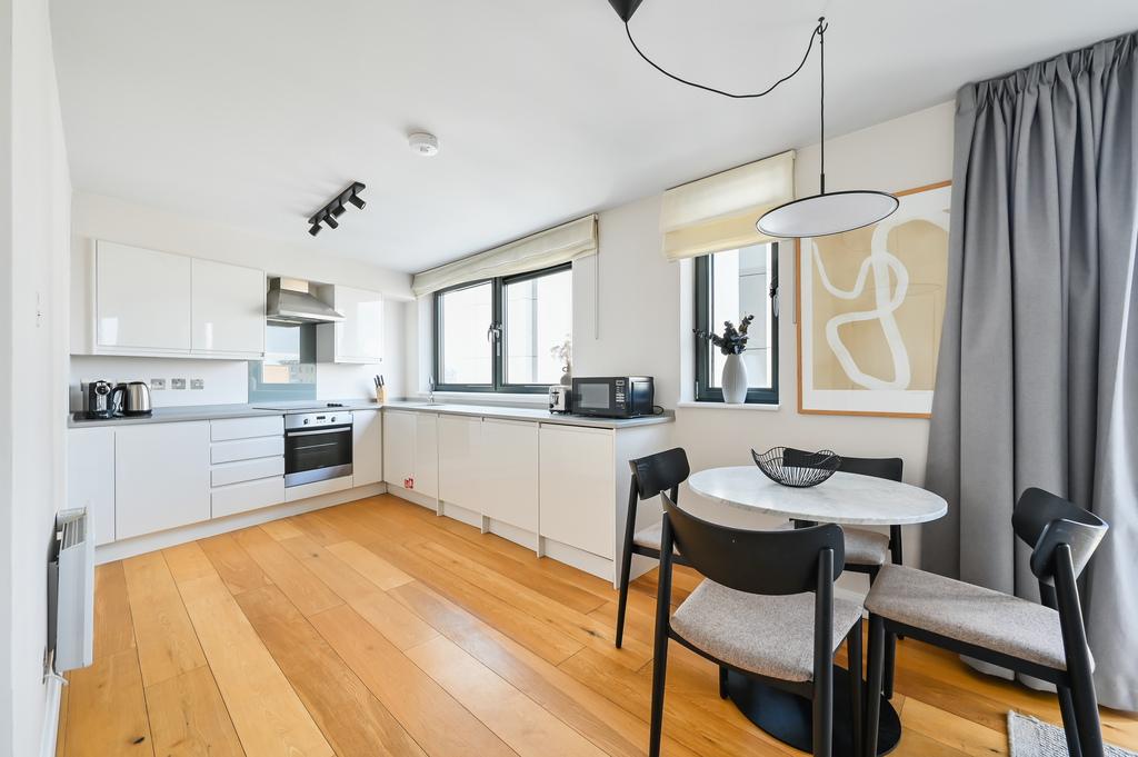 Apartment in London - View 2