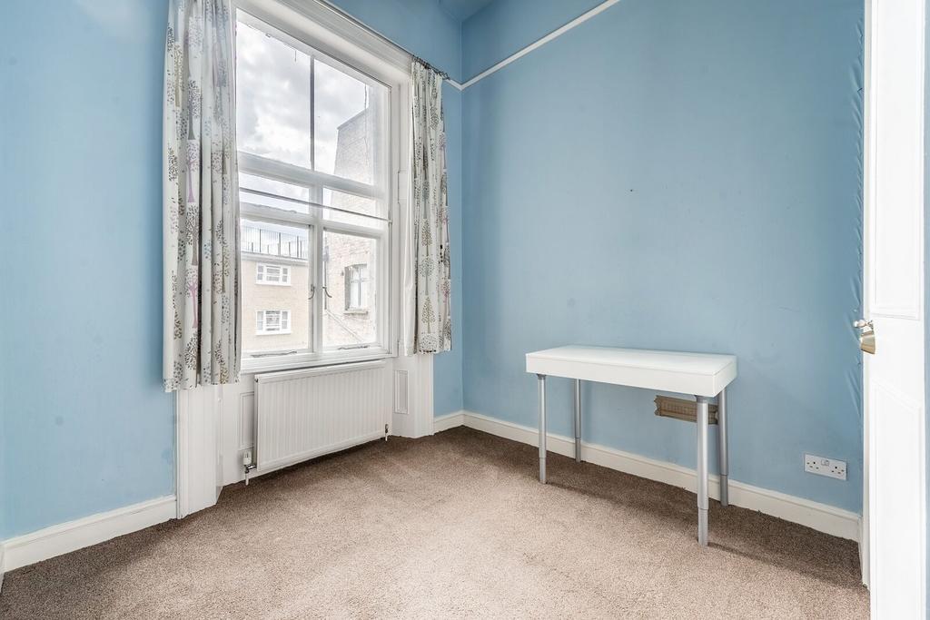 Apartment in London - View 5