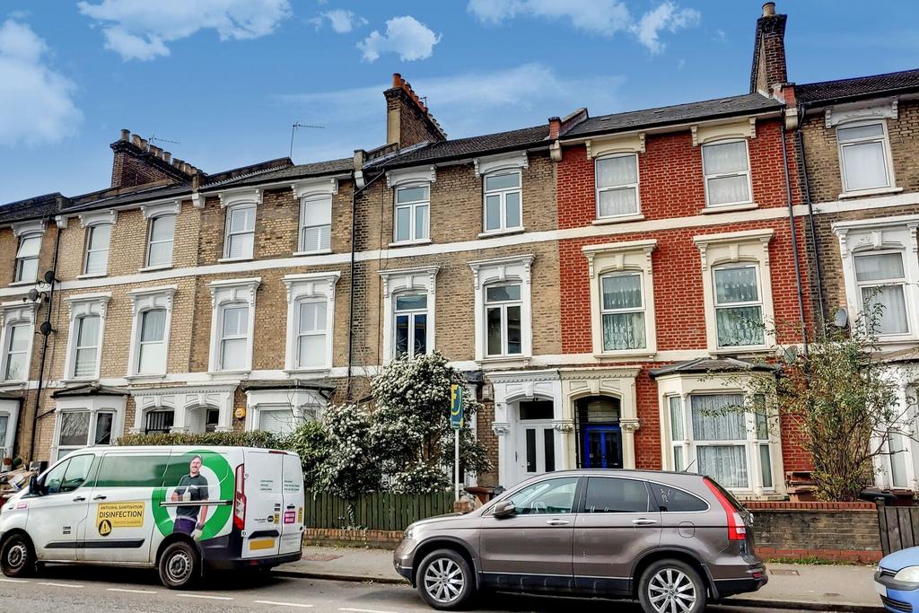 Apartment in London - View 2