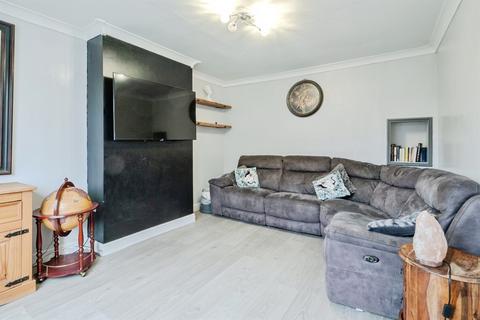 3 bedroom semi-detached house for sale, Amy Street, Leicester