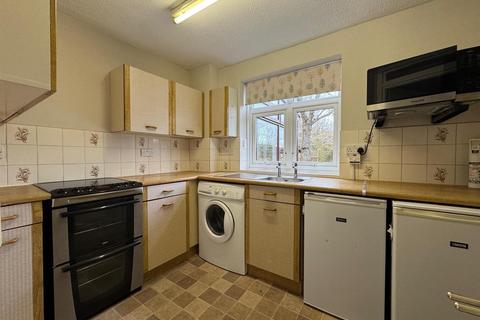 2 bedroom retirement property for sale, The Lawns, Stevenage SG2