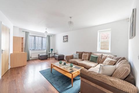 3 bedroom semi-detached house to rent, Mulberry Place, Harrow, HA2