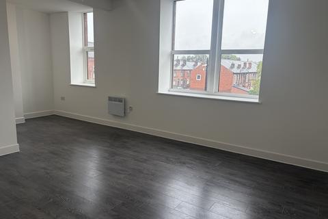 3 bedroom apartment to rent, Railway Road, Leigh, WN7