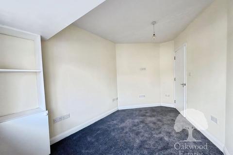1 bedroom maisonette to rent, Stafford Avenue, Slough SL2