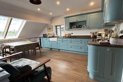 3 bed terraced house for rent in Garth Heads, Kendal
