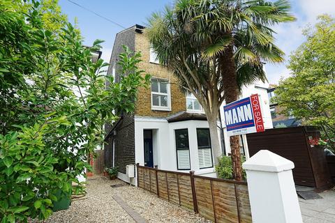 2 bedroom maisonette for sale, Ravenscroft Road, BECKENHAM, Kent, BR3