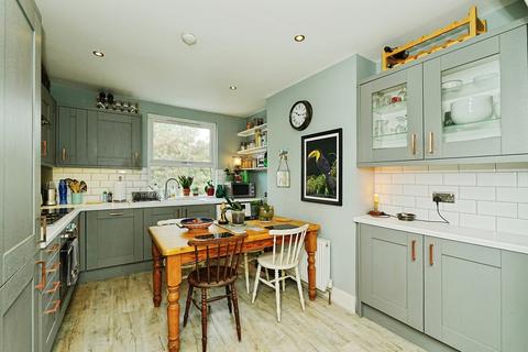 2 bedroom maisonette for sale, Ravenscroft Road, BECKENHAM, Kent, BR3