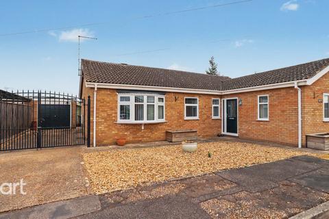 3 bedroom detached bungalow for sale, Norico Bay, March