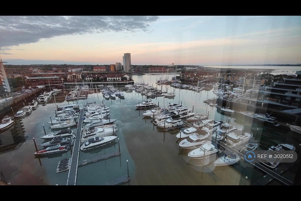 Apartment in Southampton - View 3
