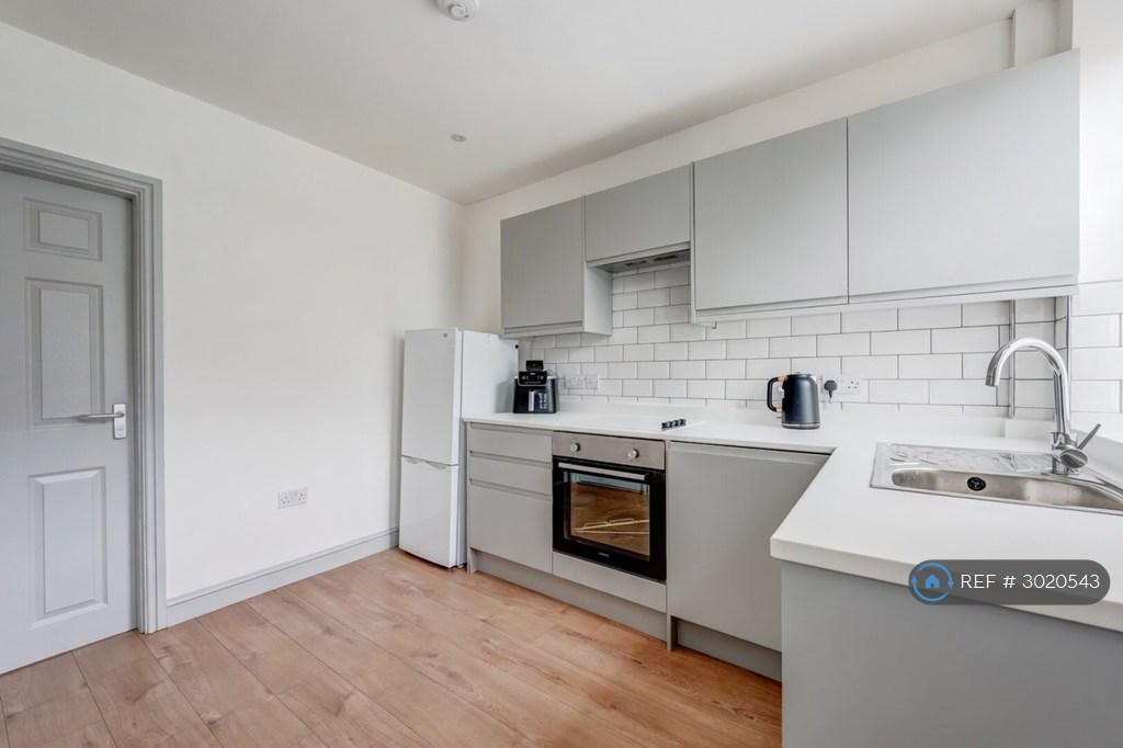 House in Sheffield, South Yorkshire - View 4