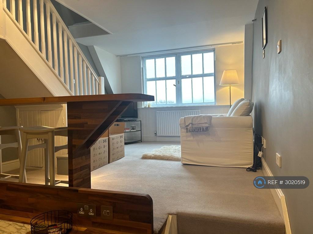 Apartment in London - View 2