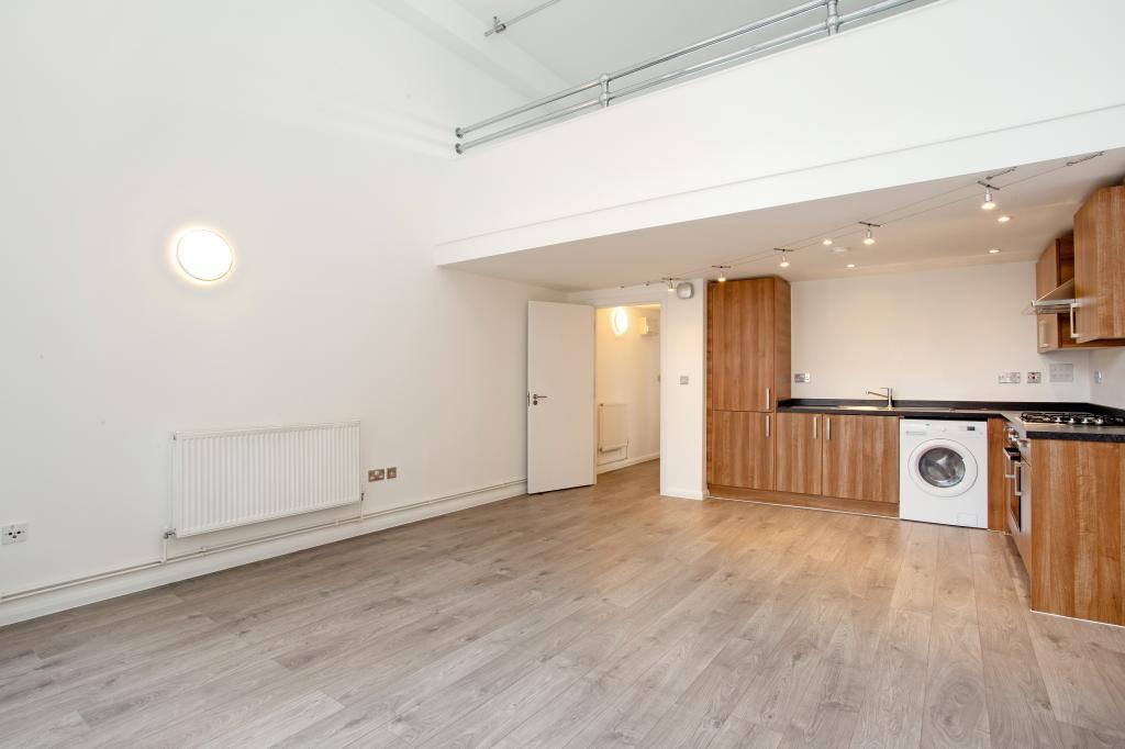 Apartment in London - View 3