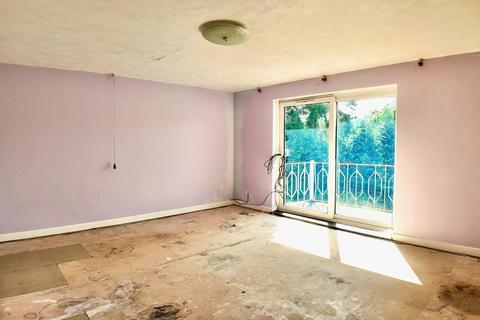 4 bedroom detached house for sale, Priscilla Terrace, Treharris CF46