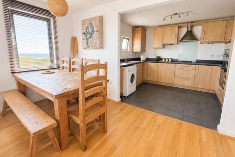 2 bedroom apartment for sale, Marina, Swansea