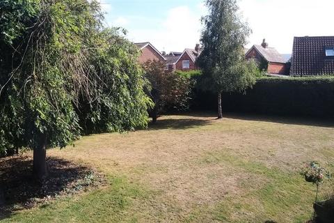 2 bedroom flat for sale, Brookside Avenue, Polegate BN26