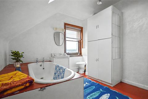 3 bedroom end of terrace house for sale, Abbey Road Place, Stirlingshire FK8