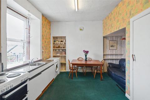 3 bedroom end of terrace house for sale, Abbey Road Place, Stirlingshire FK8