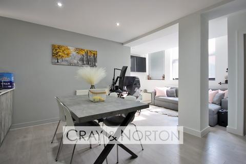 1 bedroom maisonette for sale, Sydenham Road, Croydon, CR0