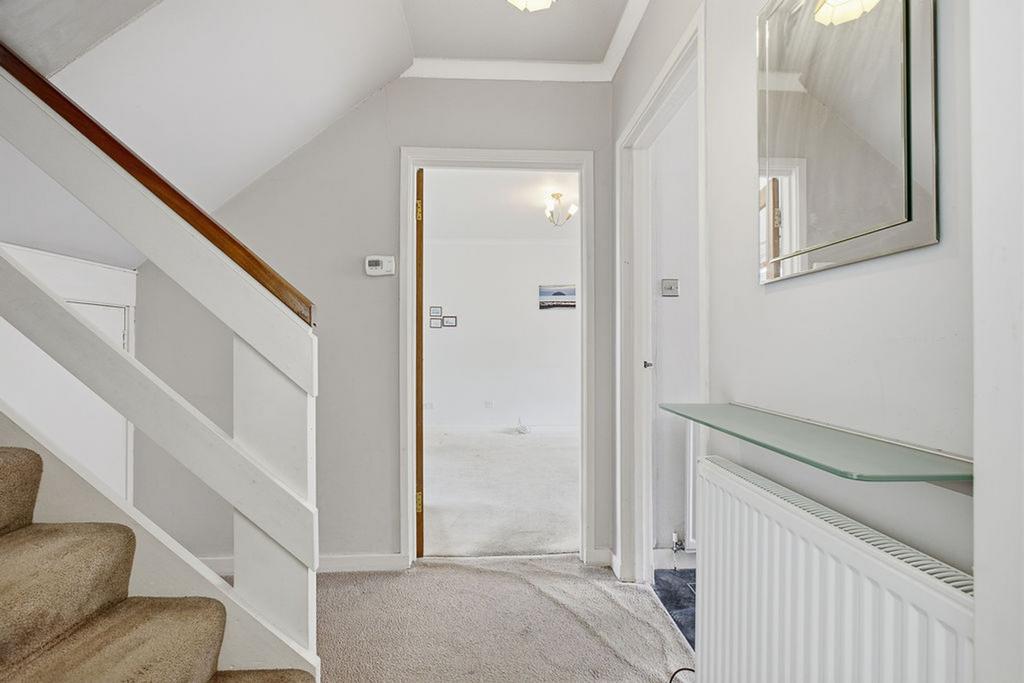 House in Johnstone - More