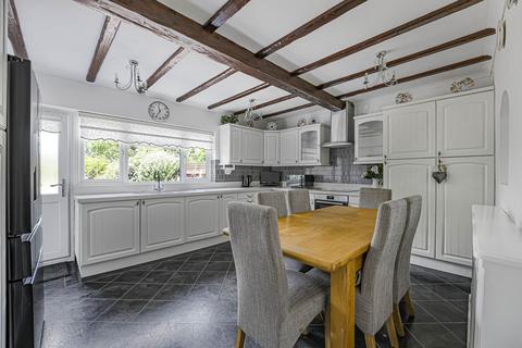 3 bedroom detached bungalow for sale, Birchwood Drive, Wilmington