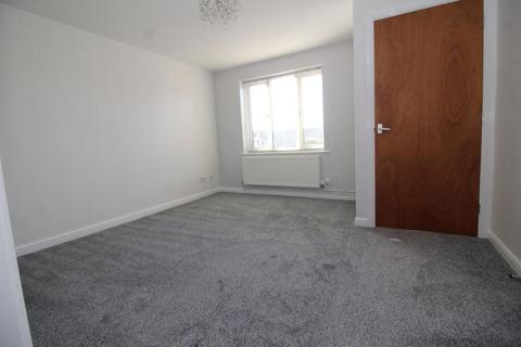 2 bedroom semi-detached house to rent, Hardybutts, Scholes