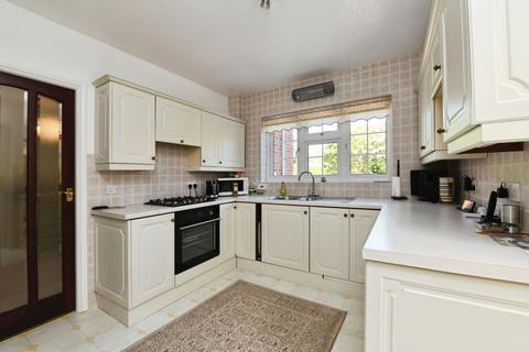 4 bedroom detached house for sale, The Gardens, BRENTWOOD, Essex, CM15