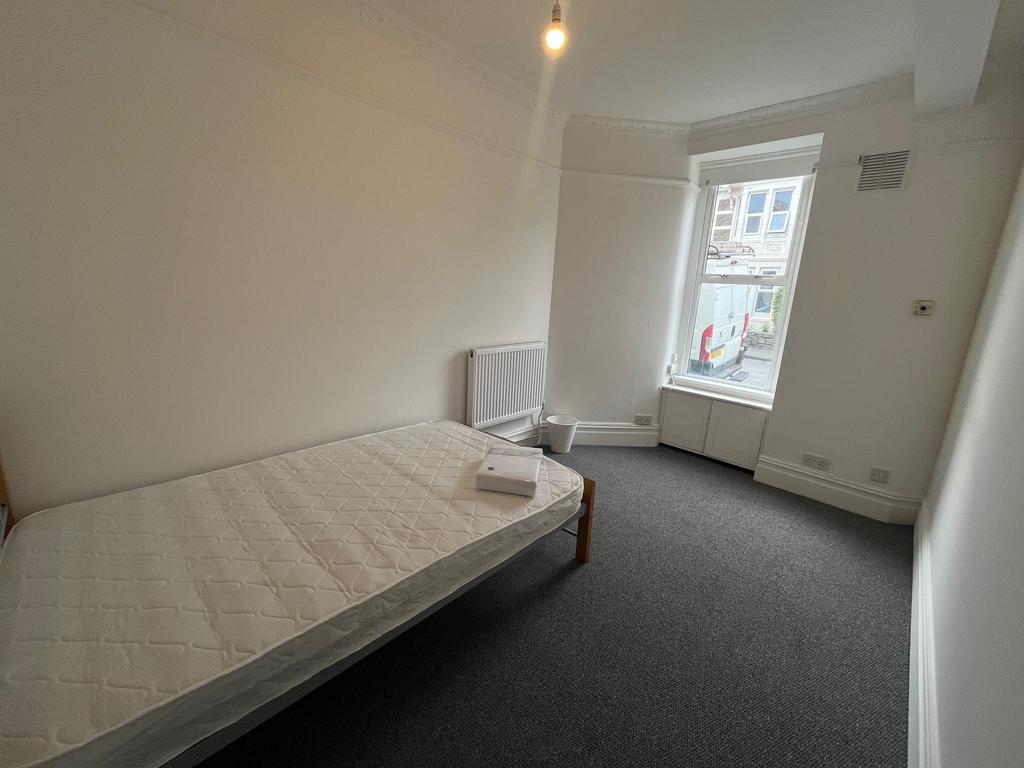 House in Bristol - View 2