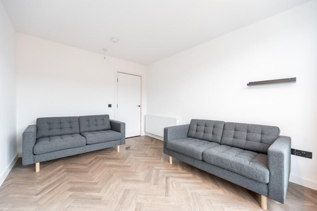 Apartment in Glasgow City - View 3