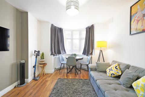 2 bedroom maisonette for sale, Eton Avenue, Wembley