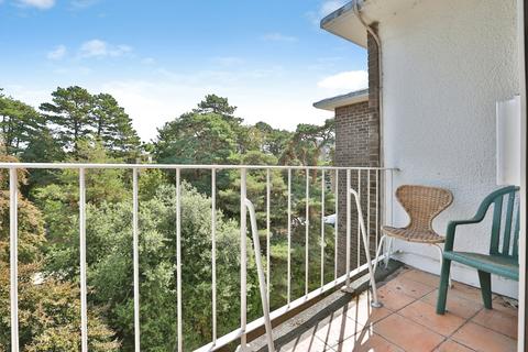 2 bedroom flat for sale, Western Road, Branksome Park, Poole, Dorset, BH13
