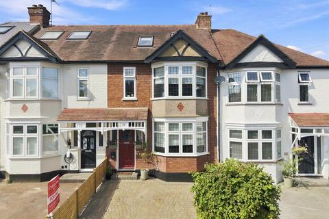 4 bedroom terraced house for sale, Chestnut Avenue, Buckhurst Hill