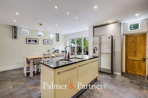 4 bedroom semi-detached house for sale, Upper Bridge Road, Chelmsford CM2